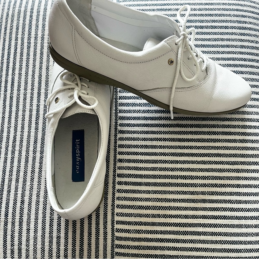 9.5 Easy Spirit ESMotion White Leather Oxford Shoe - Picture 3 of 9